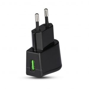 Adattatore da viaggio USB con pacchetto blister nero